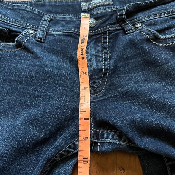 Silver Women's Jeans Suki Surplus 33x30 Bootcut Distressed Dark Wash Mid Rise - Picture 11 of 12